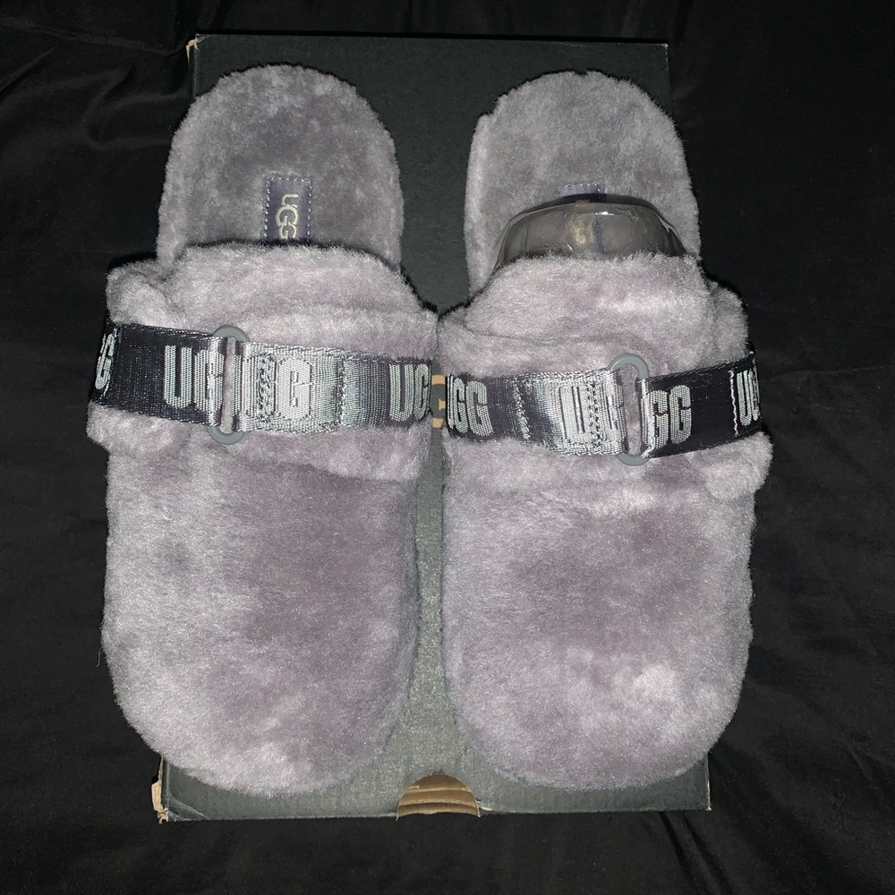 UGG slides men